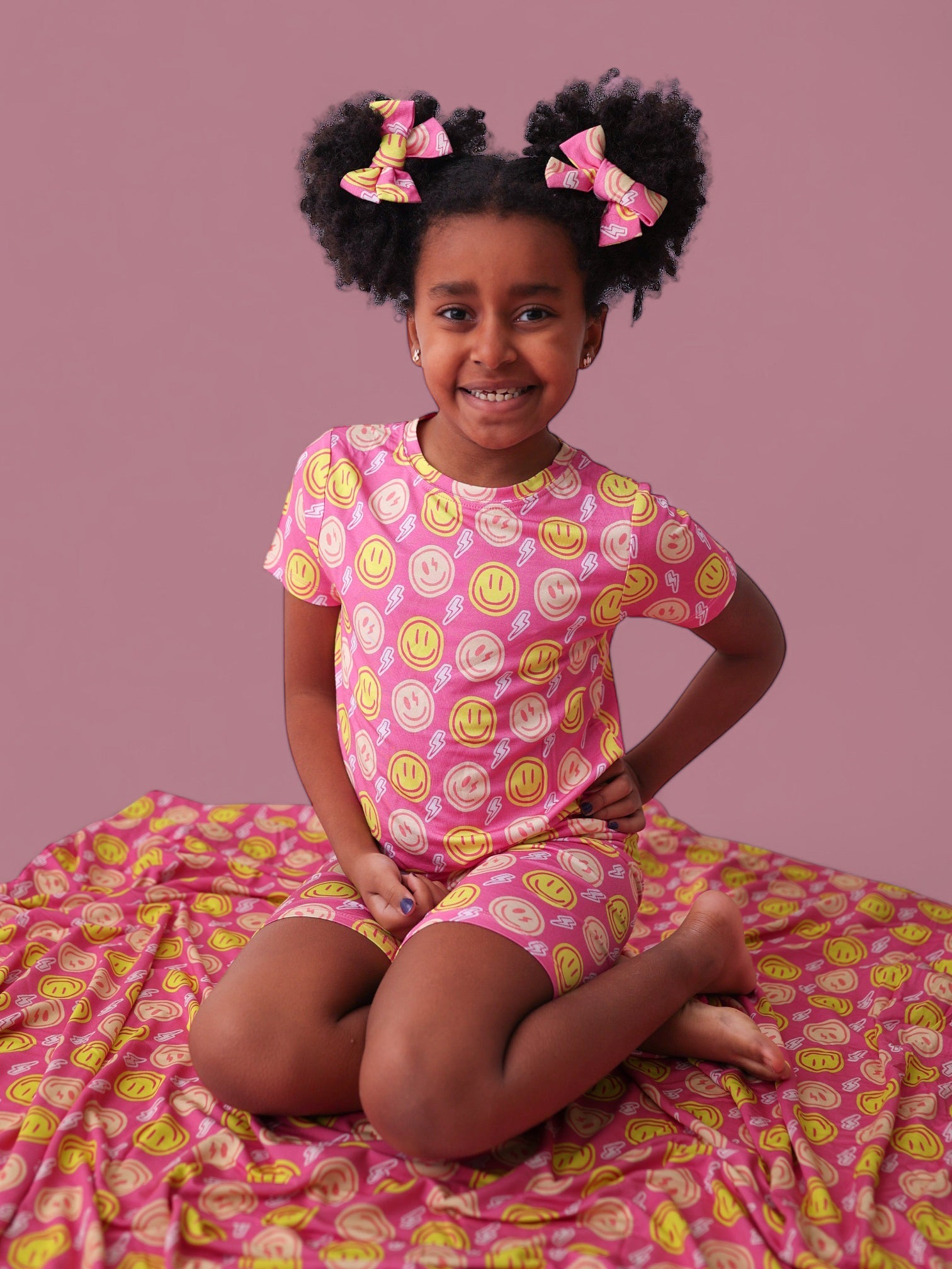 RADIANT SMILES DREAM SHORT SET