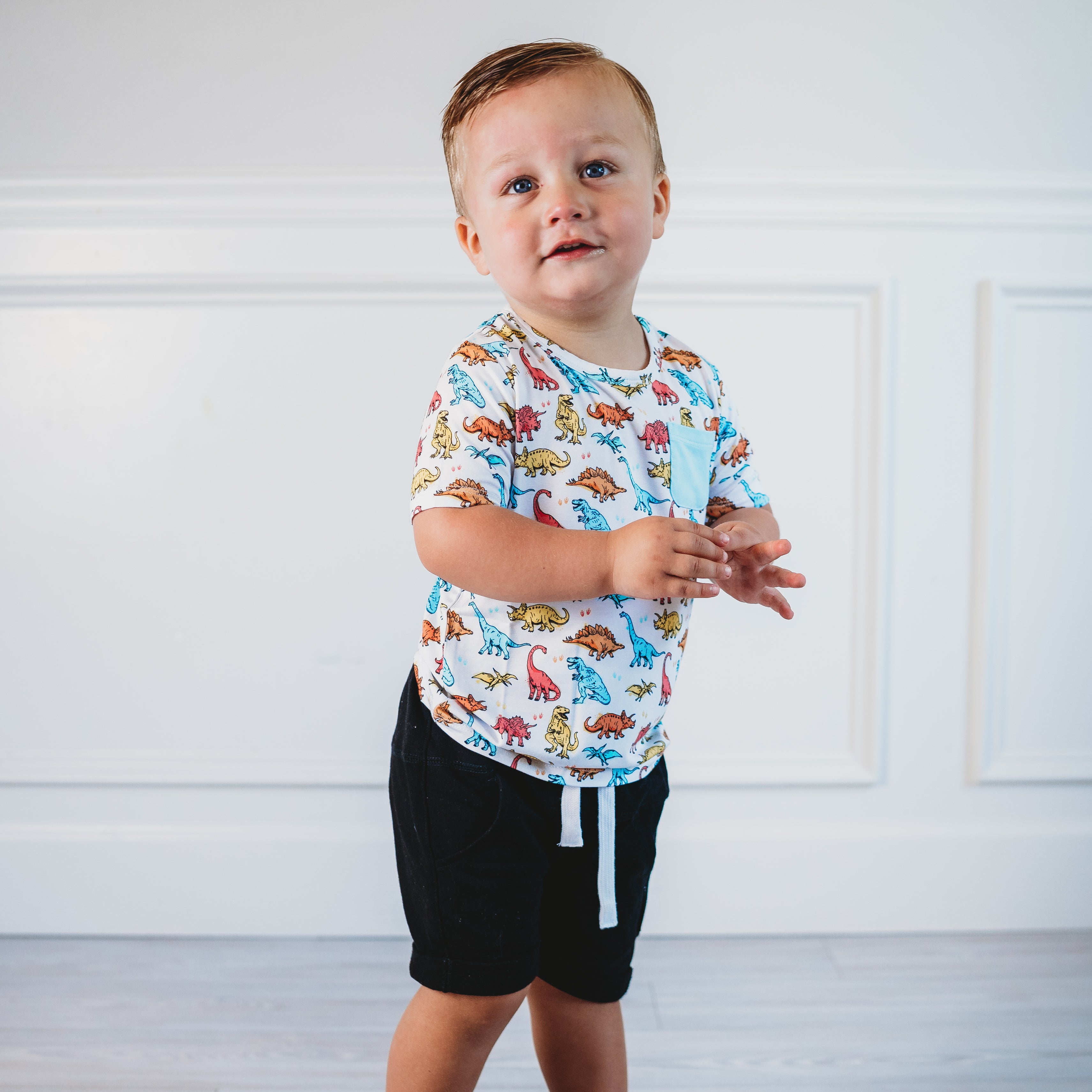 COLOR ME DINO DREAM POCKET TEE