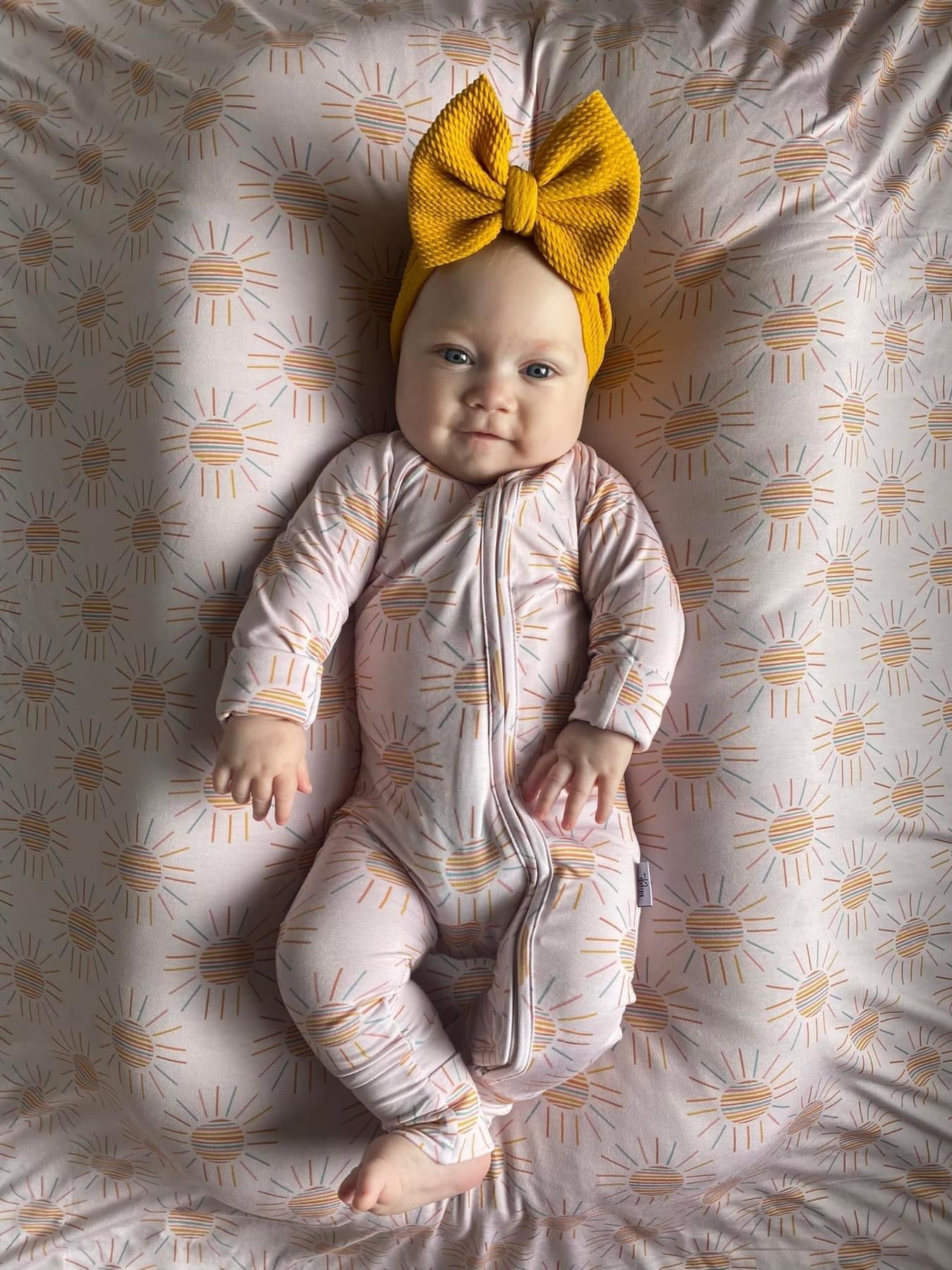 Pocket Full of Sunshine | Lightweight Blanket