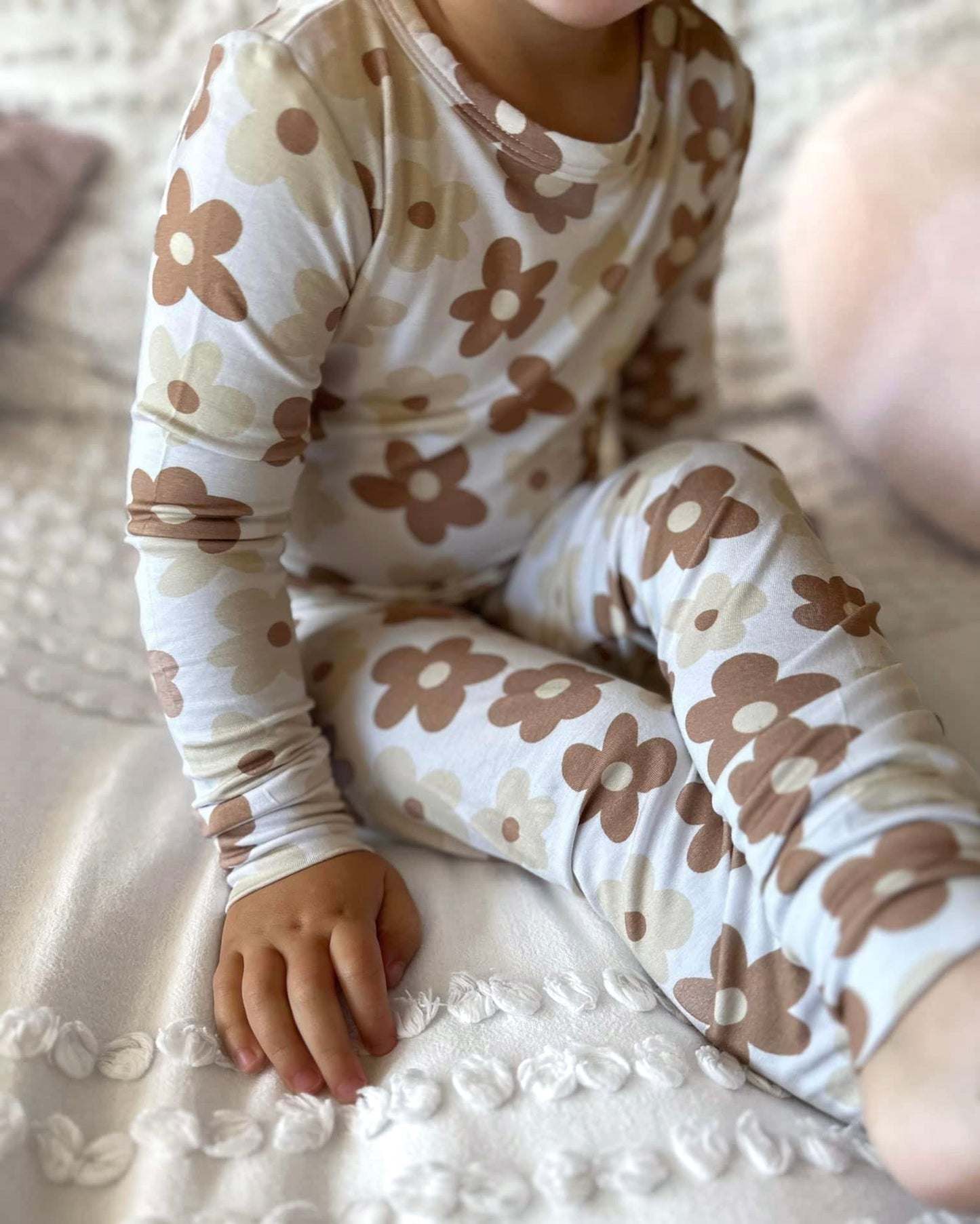 Sad Beige Daisy | Set