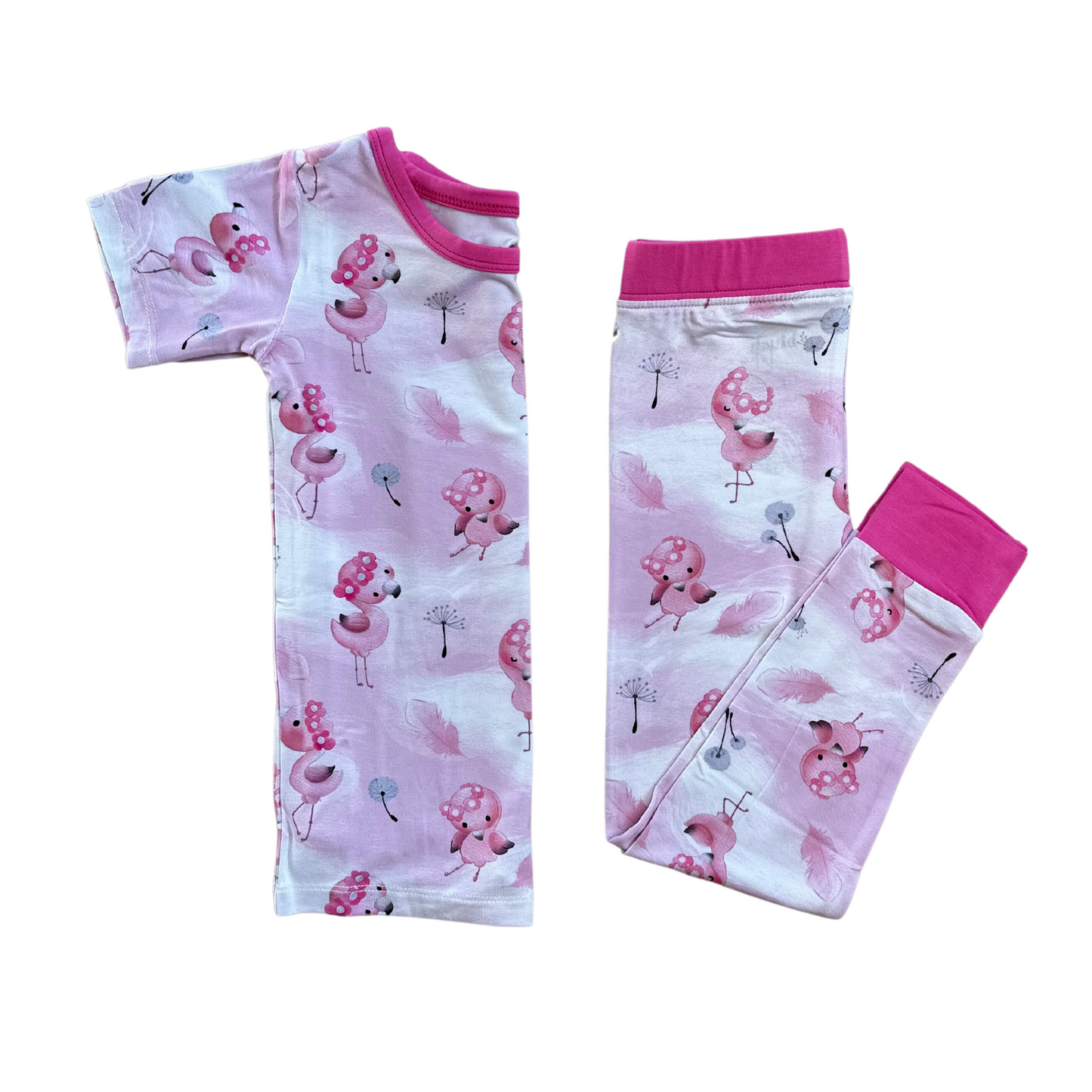 Let’s Flamingle | Set