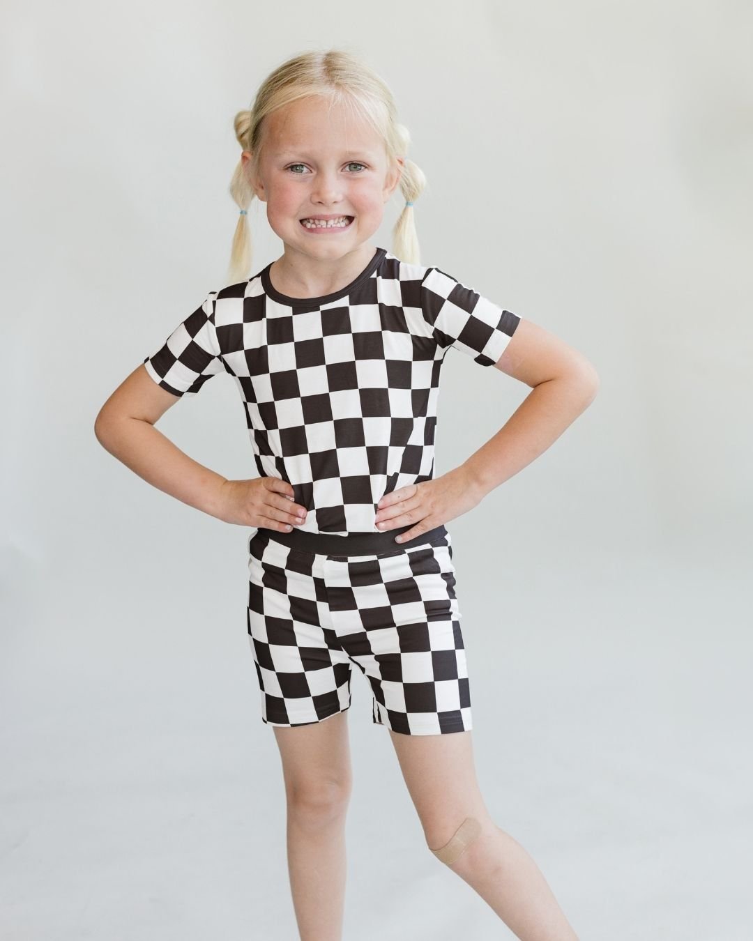bamboo-two-piece-shorts-set-black-checkered-492890.jpg