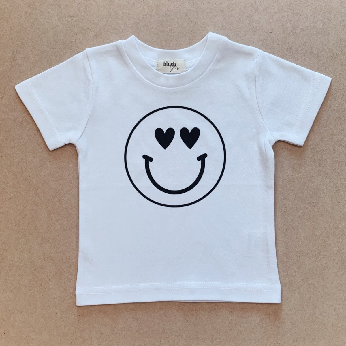 Happy Tee, Heart Eyes