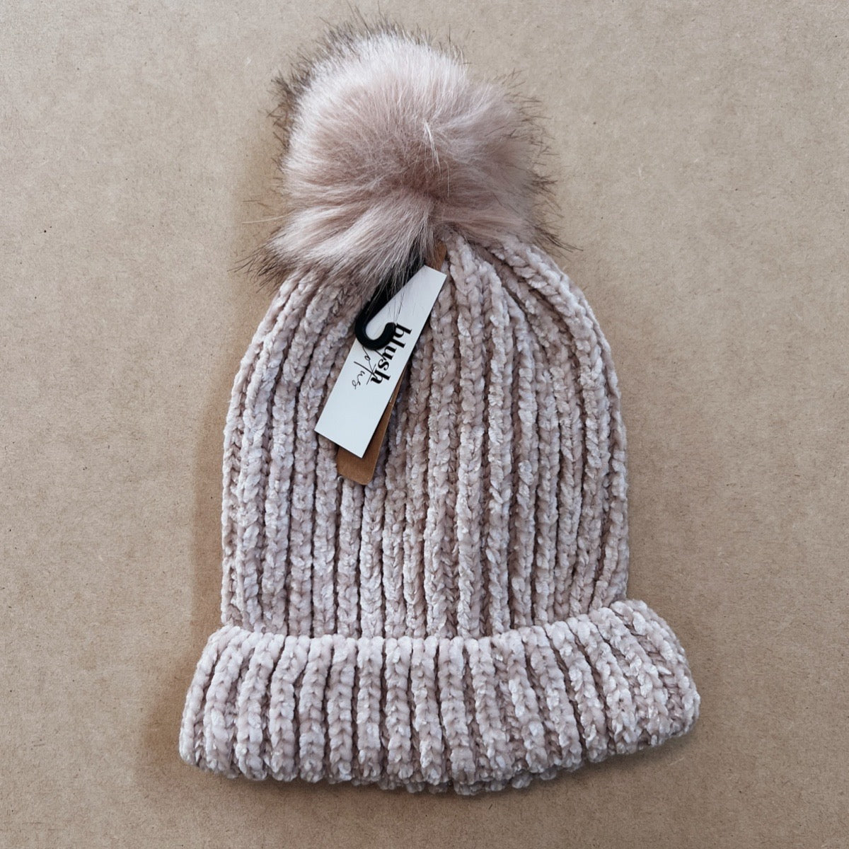 BLUSH | Chenille beanie