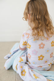 Daizzzy (ribbed) - Plush Blanket