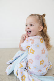 Daizzzy (ribbed) - Plush Blanket
