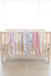 Daizzzy (ribbed) - Plush Blanket