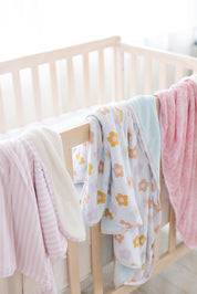 Daizzzy (ribbed) - Plush Blanket