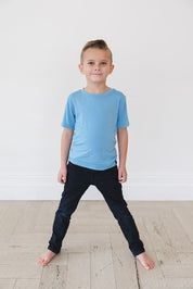 (SOLID) Paradise Falls - Everyday Tee