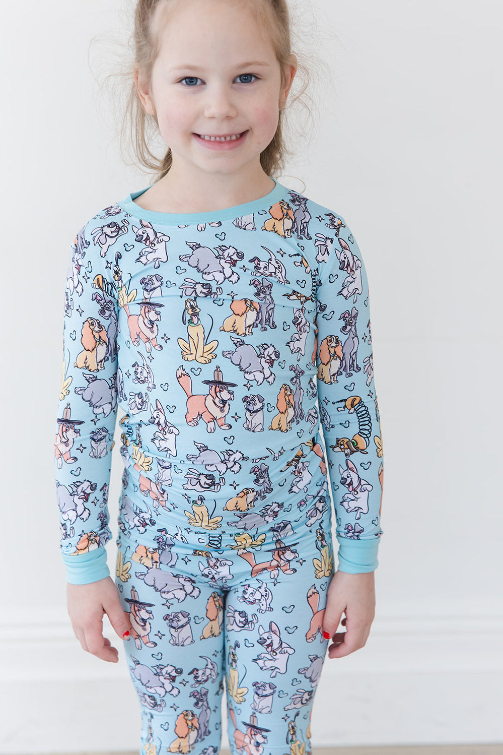 Darling Dogs - Set