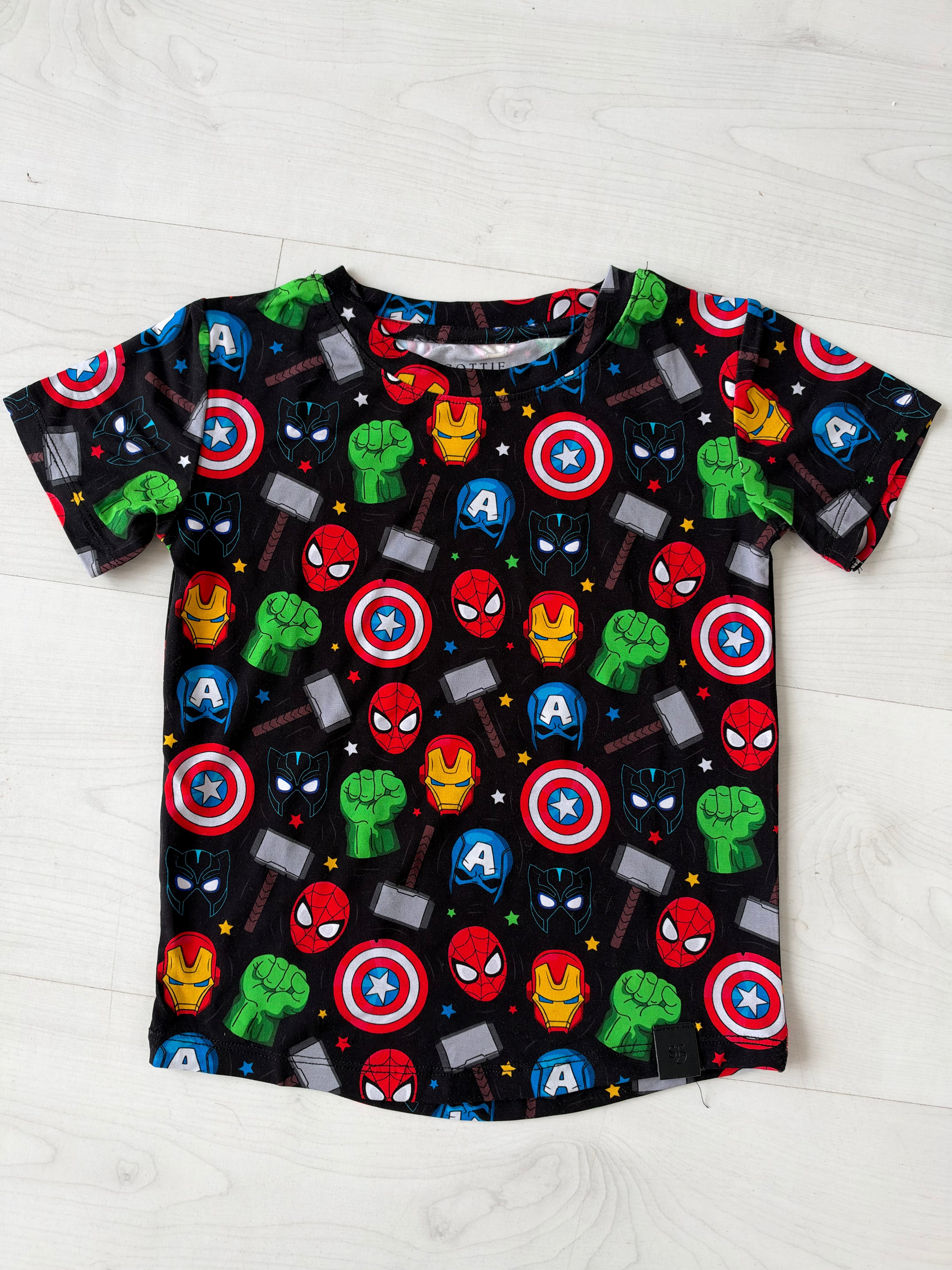 Defenders - Essential Tee