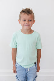 (SOLID, ribbed) Lion Around - Everyday Tee