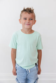 (SOLID, ribbed) Lion Around - Everyday Tee