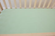 (SOLID, ribbed) Lion Around - Crib Sheet