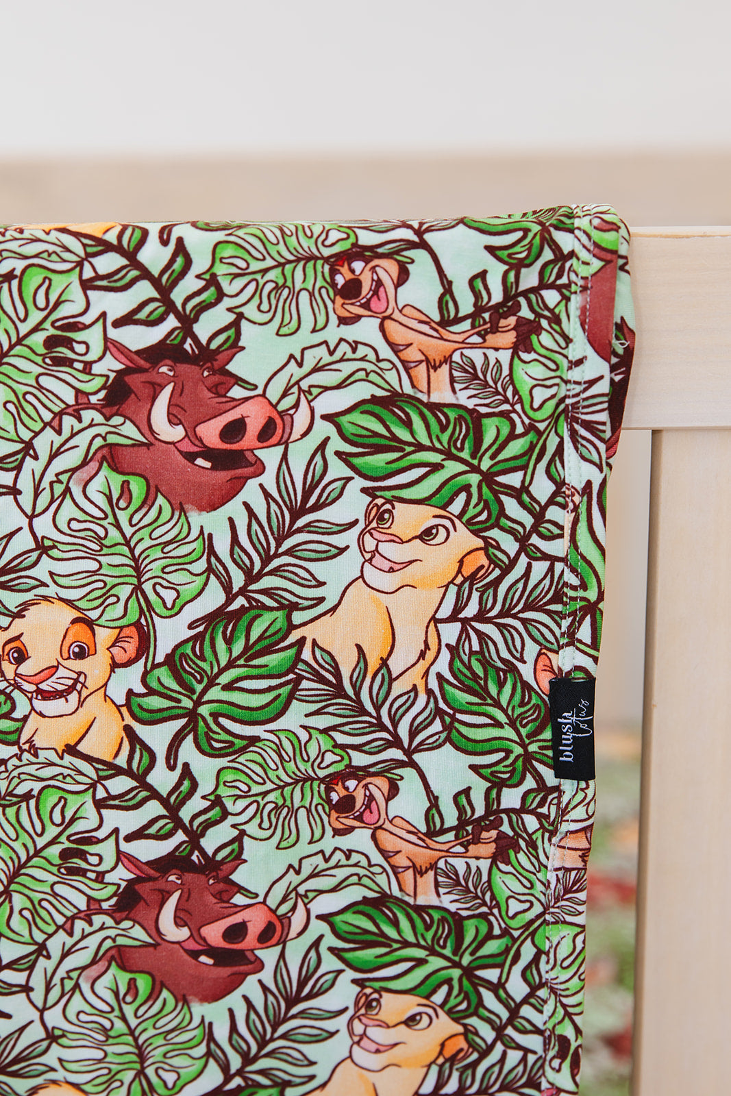 Lion Around - Lightweight Blanket