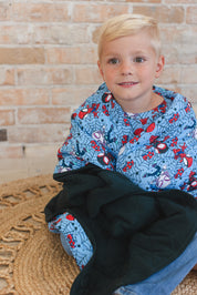 Webs UP - Quilted Blanket