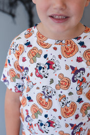 HOWL-O-WEEN - Everyday Tee