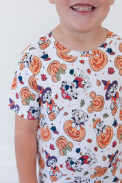 HOWL-O-WEEN - Everyday Tee