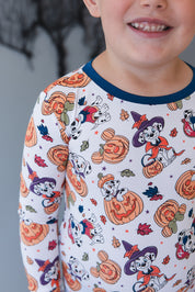 HOWL-O-WEEN- Set