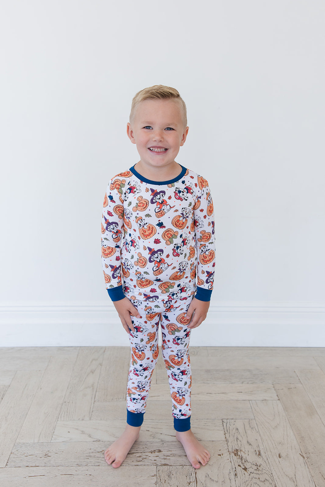 HOWL-O-WEEN- Set