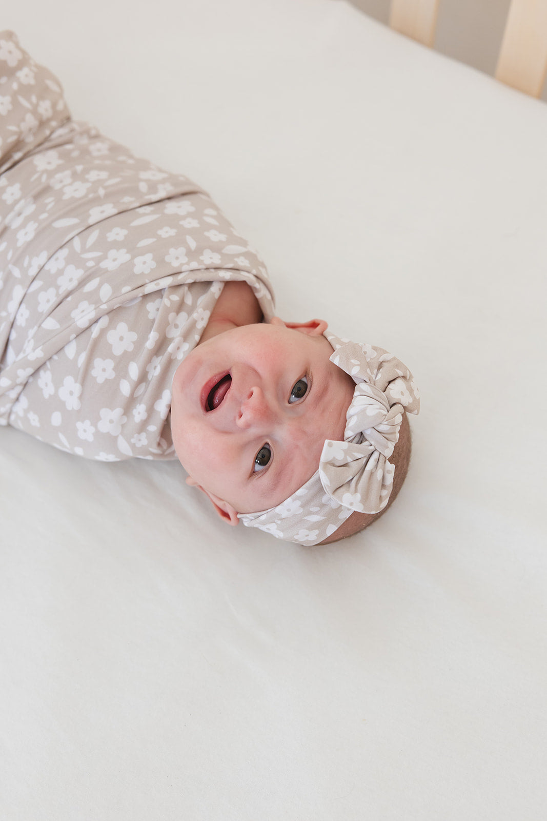 Calista - Lightweight Blanket