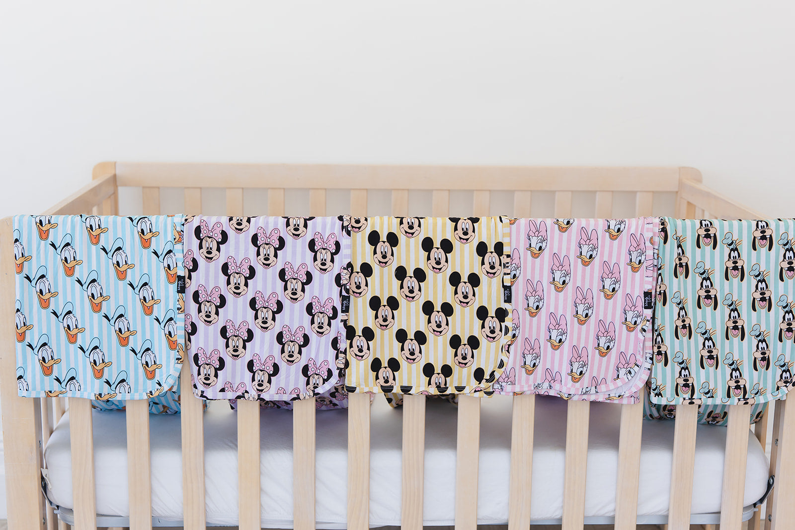 Minnie - Lightweight Blanket