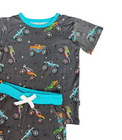 Big Wheelin: Pocket Short & Tee