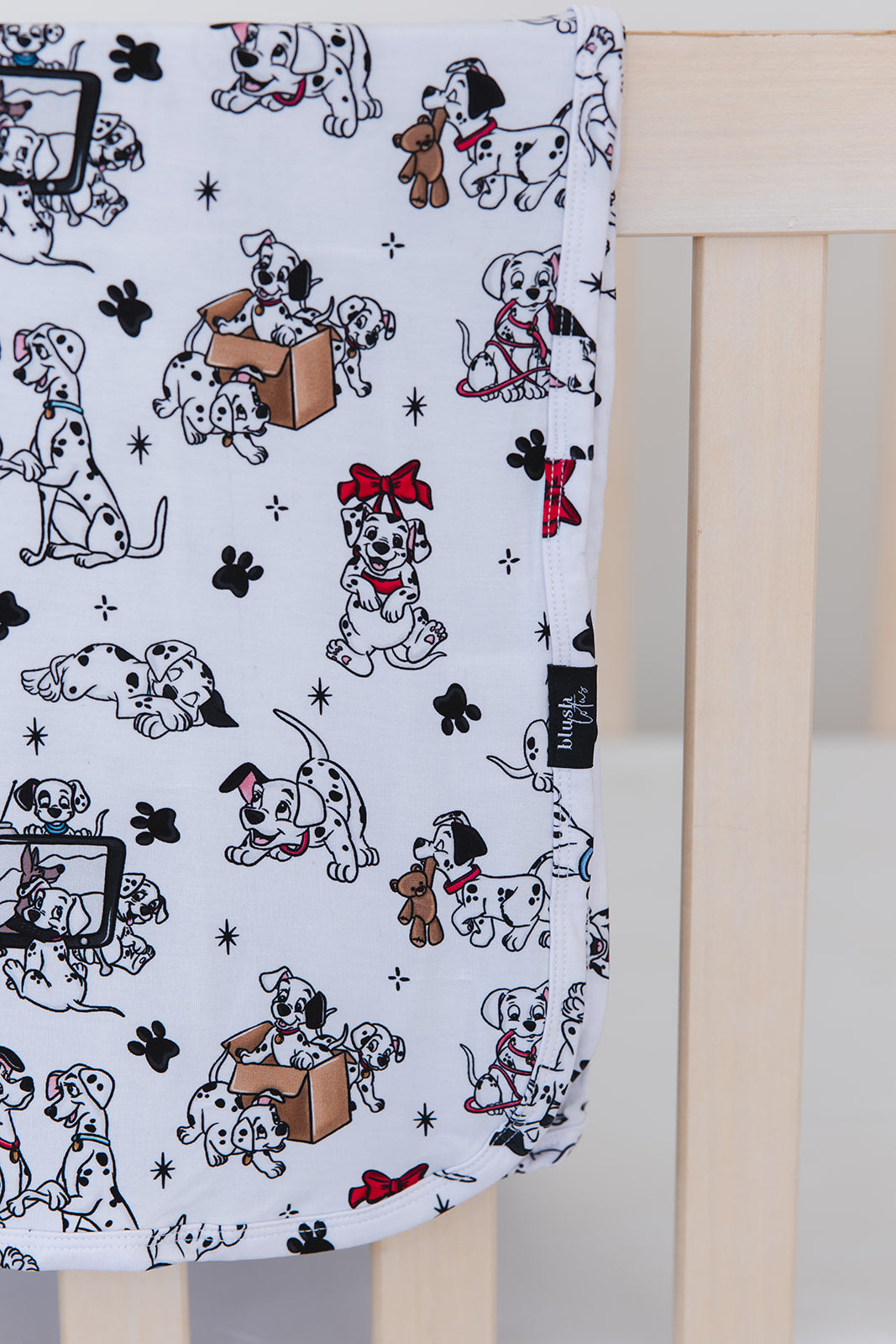 Spot of Cheer - Lightweight Blanket