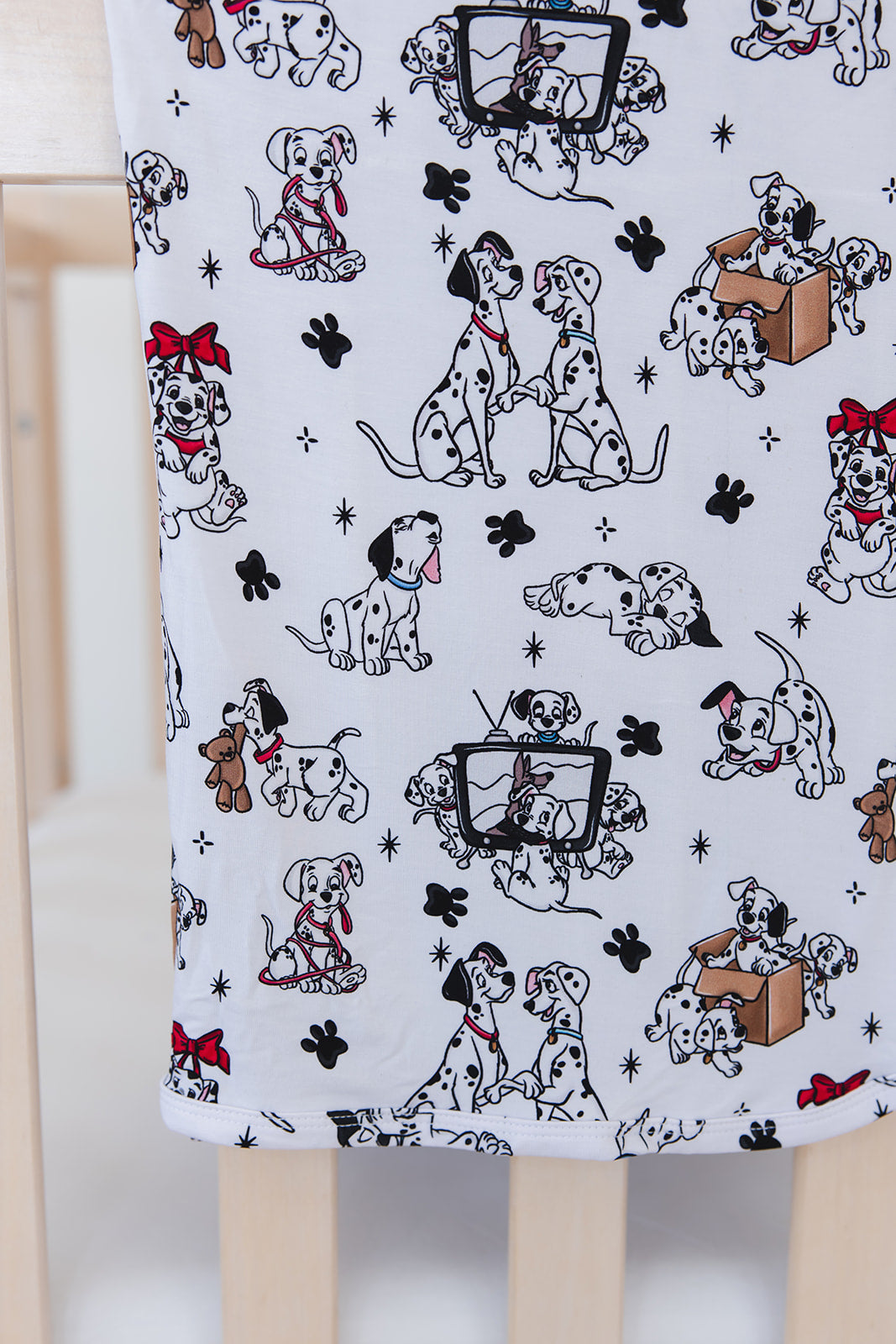 Spot of Cheer - Lightweight Blanket