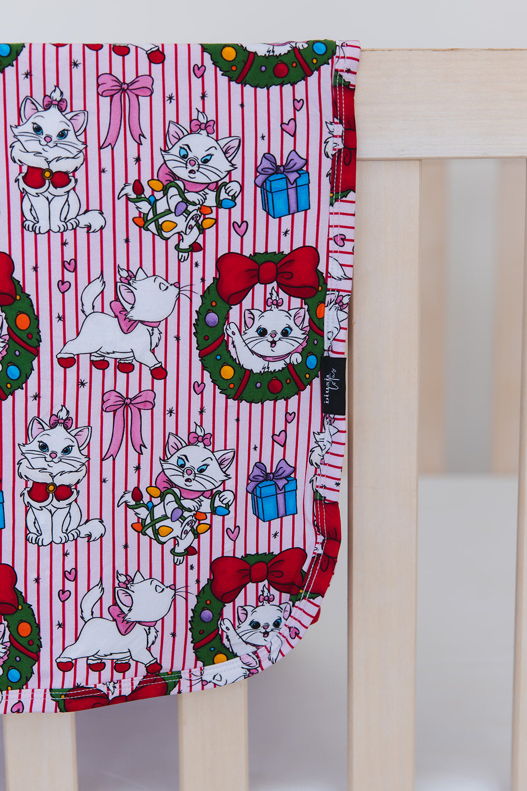 Wreath & Whiskers - Lightweight Blanket