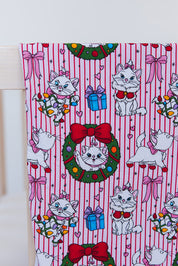 Wreath & Whiskers - Lightweight Blanket