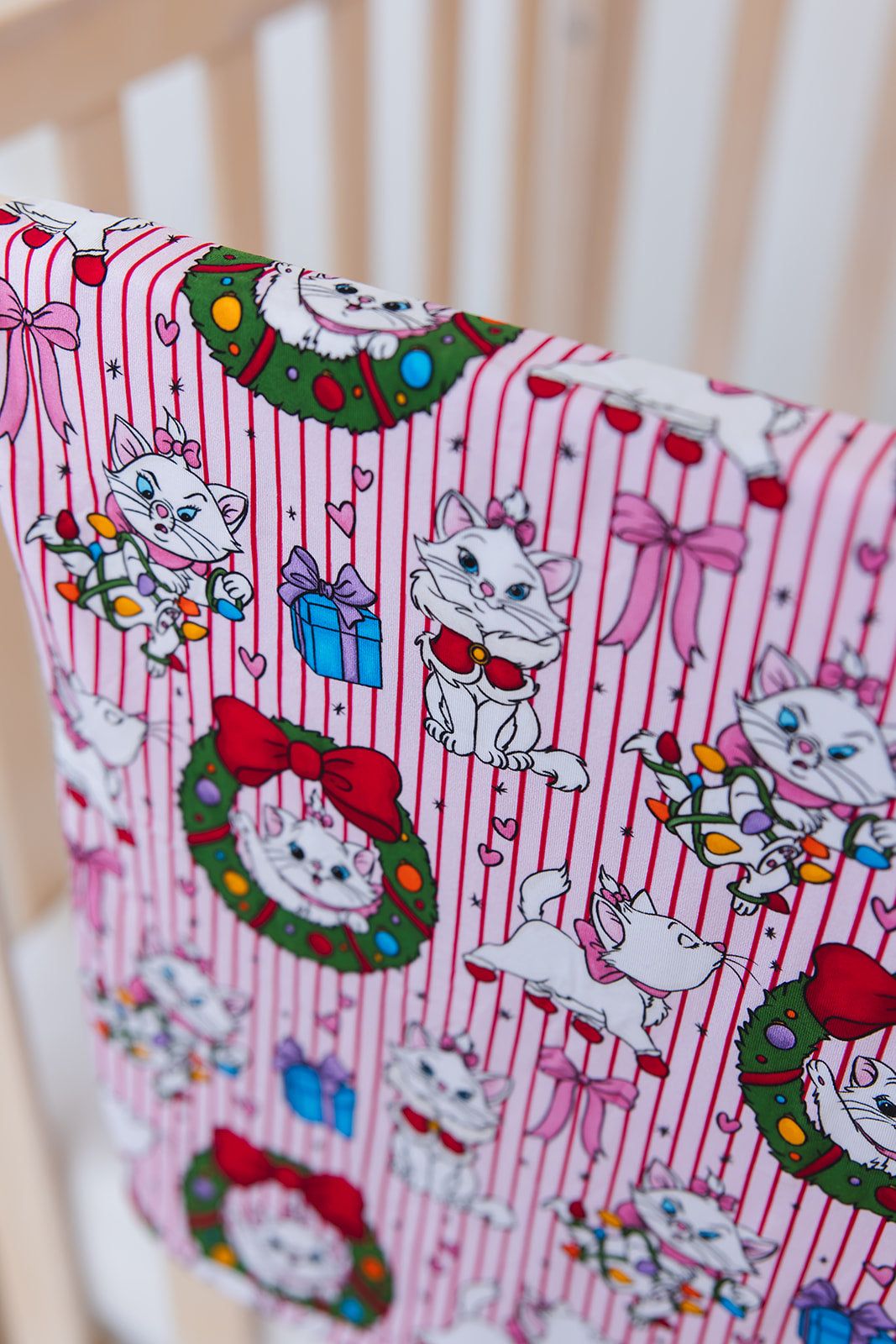 Wreath & Whiskers - Lightweight Blanket
