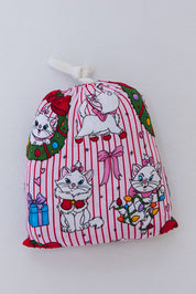 Wreath & Whiskers - Lightweight Blanket