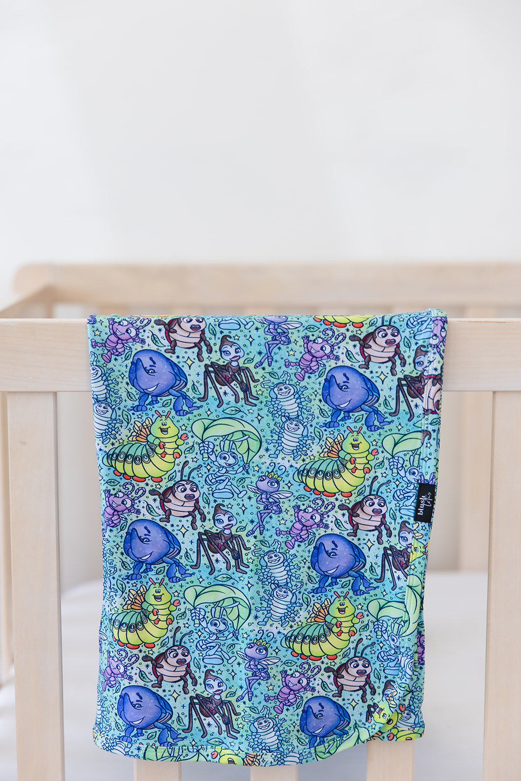 Bugs - Lightweight Blanket