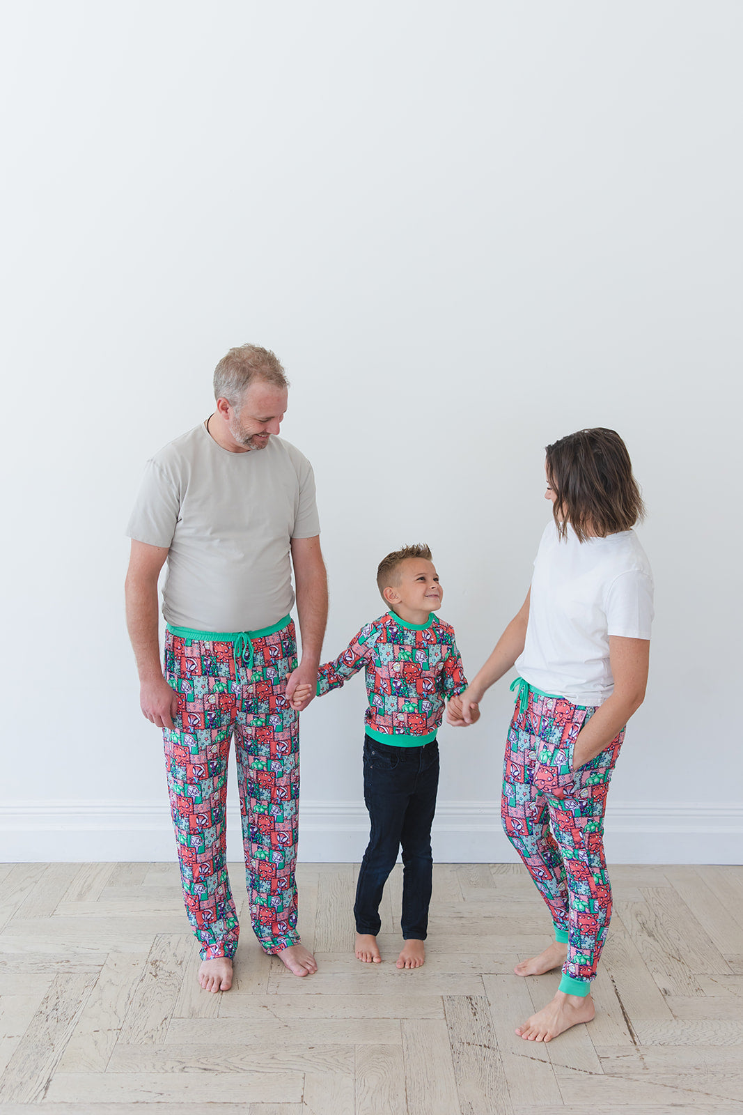 Saving Christmas - Women's Jogger
