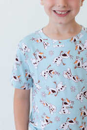 Warm Hugs - Everyday Tee