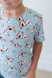 Warm Hugs - Everyday Tee
