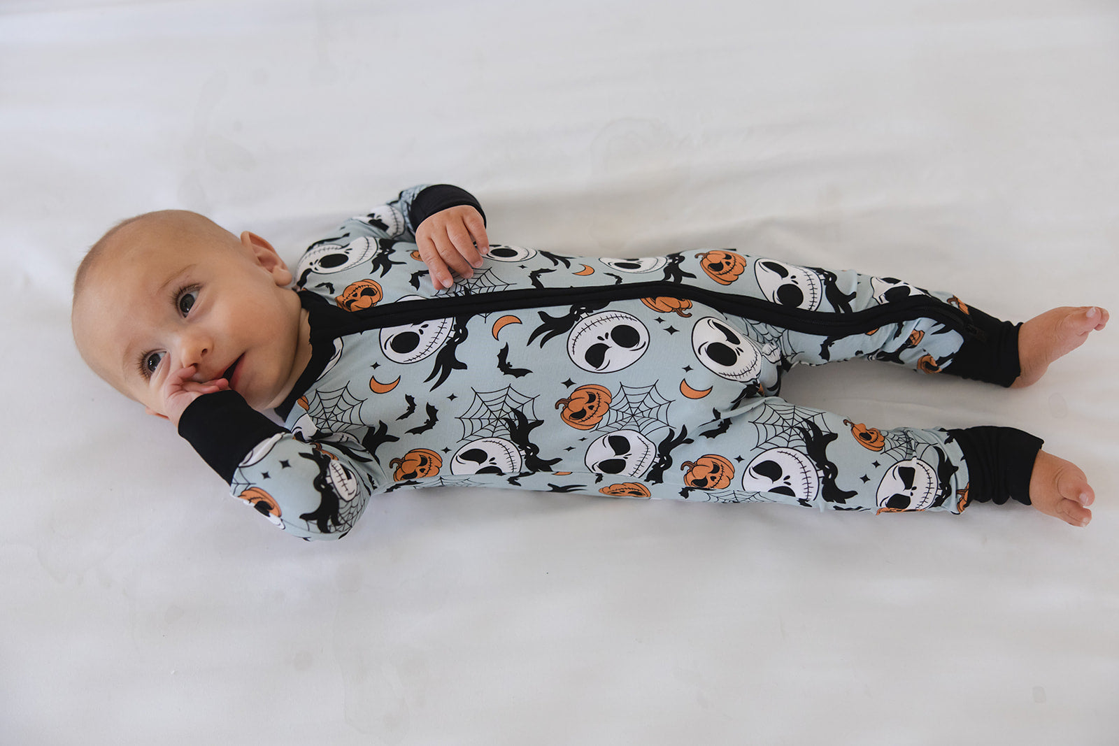 Trendy Bamboo Baby Zip Rompers – Soft, Stretchy & Thermoregulating