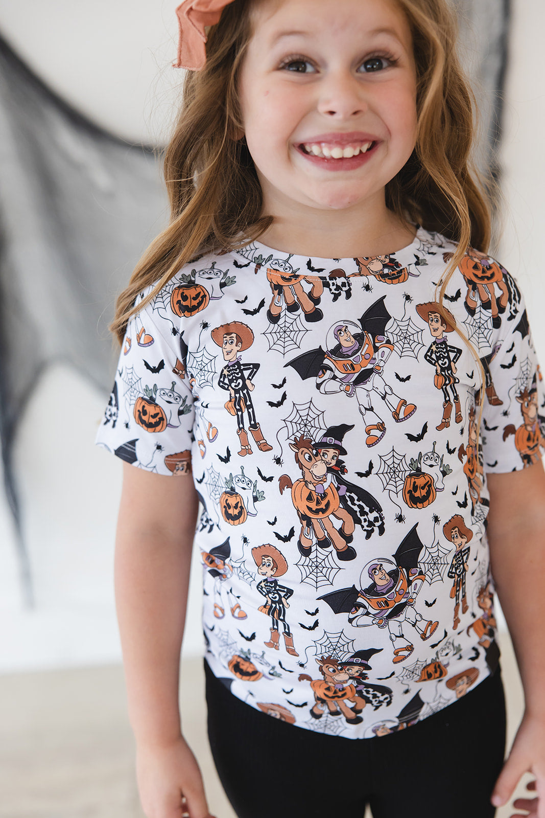 Howdy Boo - Everyday Tee