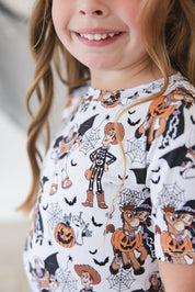 Howdy Boo - Everyday Tee