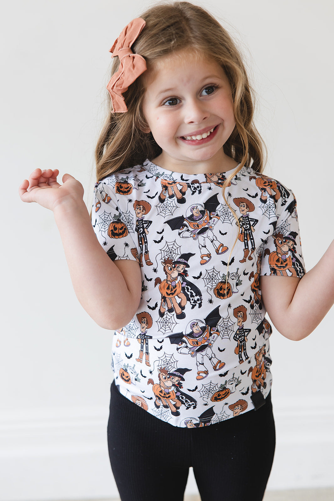 Howdy Boo - Everyday Tee