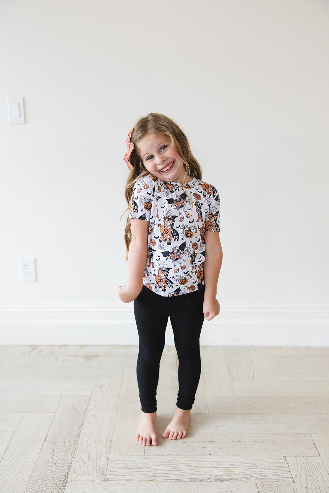 Howdy Boo - Everyday Tee