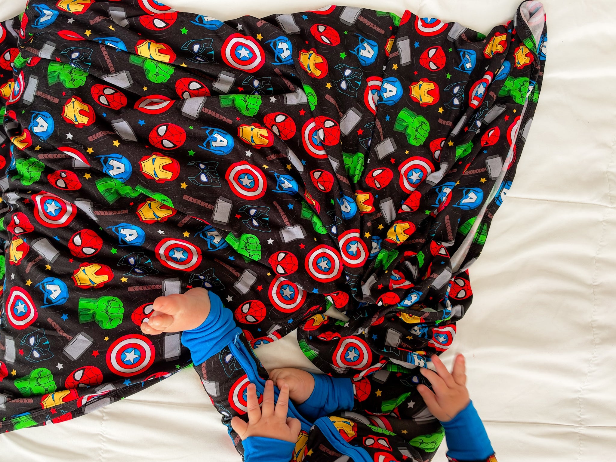 Defenders - Lightweight Blanket