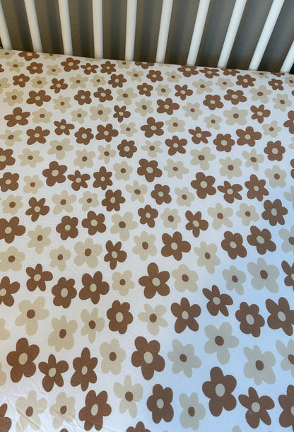 Sad Beige Daisy | Crib Sheet