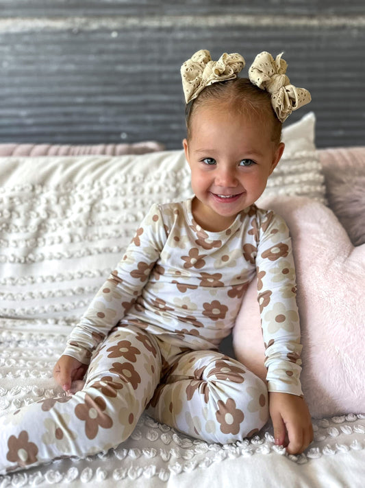 Sad Beige Daisy | Set