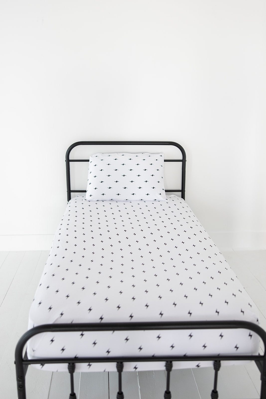 Garth - Twin Sheet Set
