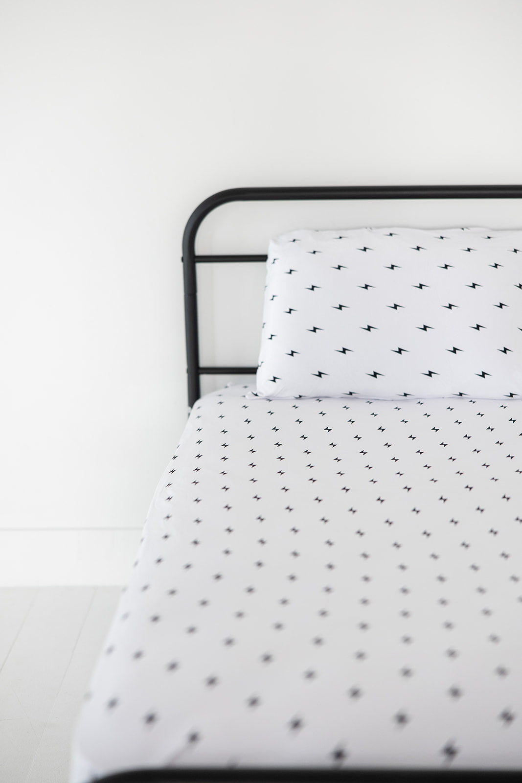 Garth - Twin Sheet Set