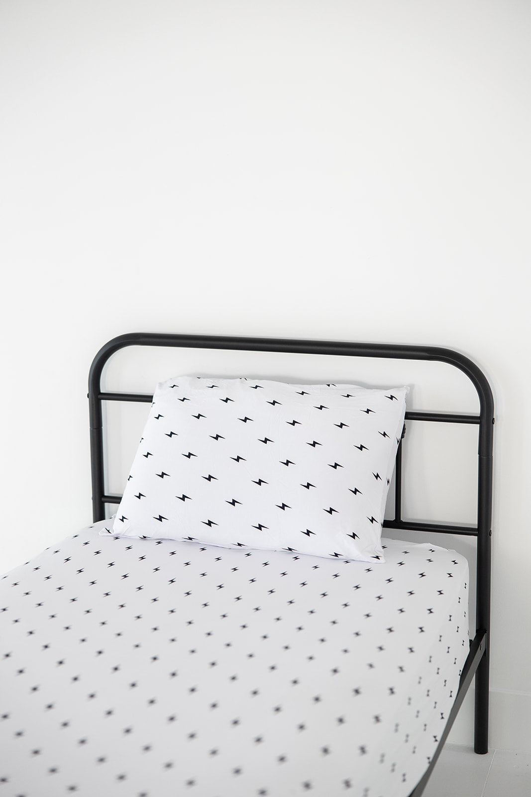 Garth - Twin Sheet Set