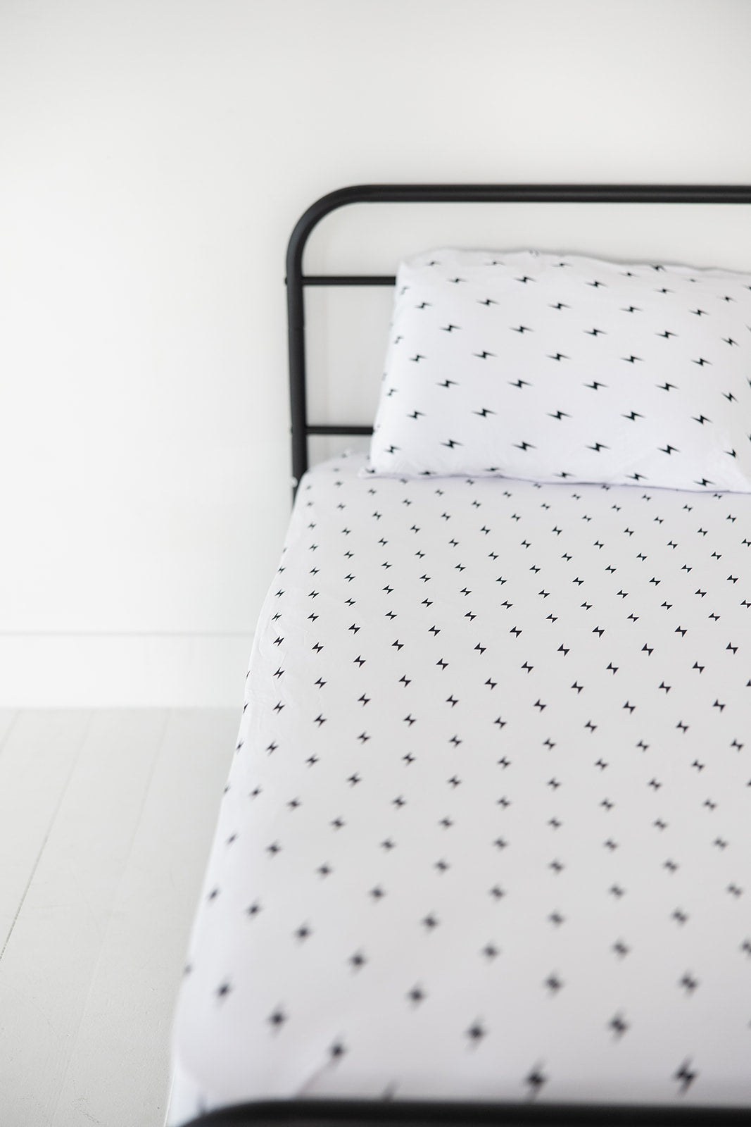 Garth - Twin Sheet Set
