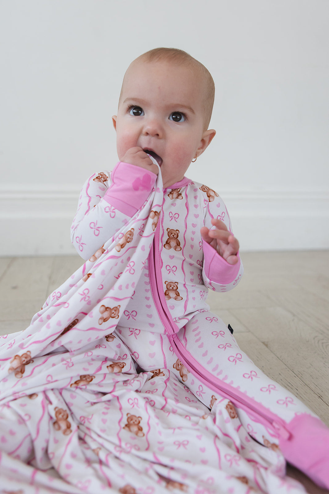 Cherie - Lightweight Blanket